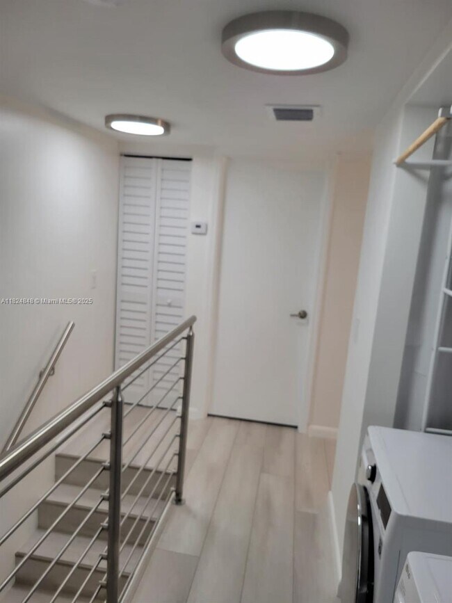 Building Photo - 4600 SW 67th Ave
