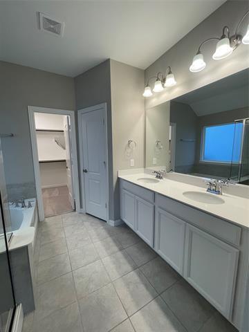 Building Photo - 2811 Ash Ave