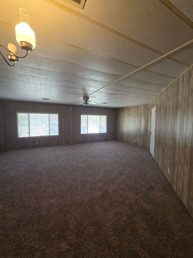 Building Photo - 25313 De Waide Ave