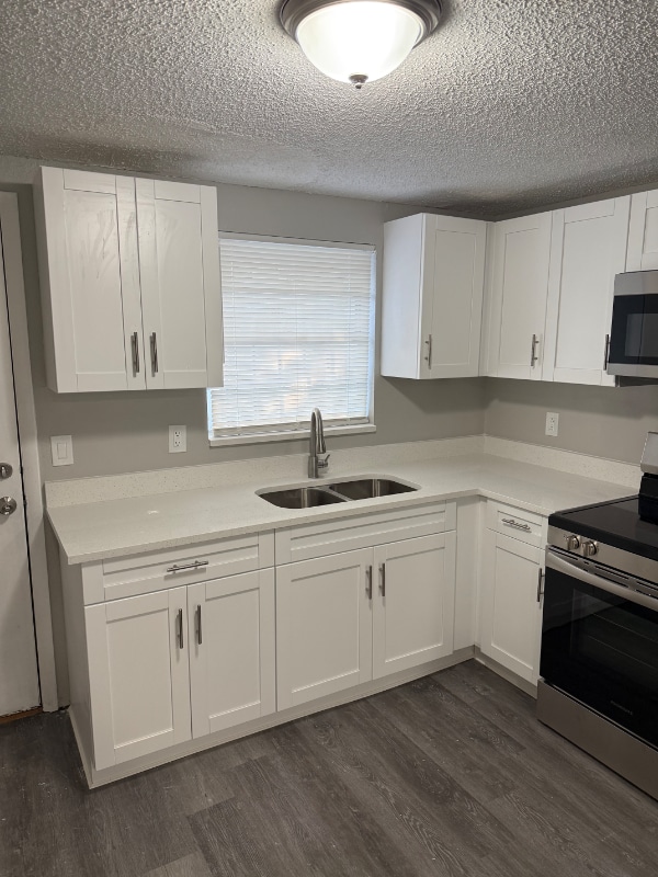 Building Photo - 1713 E Idell St