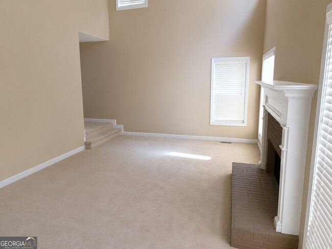 Building Photo - 825 Stone Glen Ct
