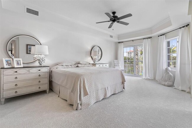 Building Photo - 102 Yacht Harbor Dr
