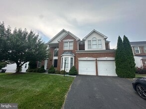 Building Photo - 4780 Walbern Ct