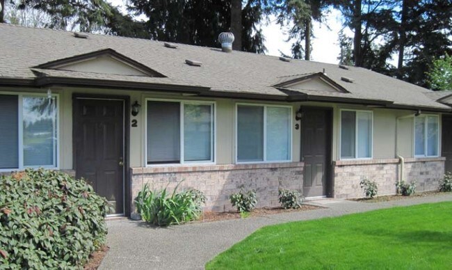 Primary Photo - Forest Hills Apartments