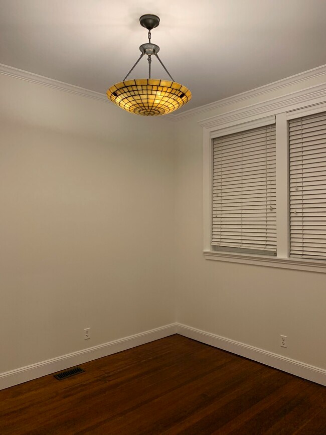 upstairs bedroom - 545 Wisconsin St