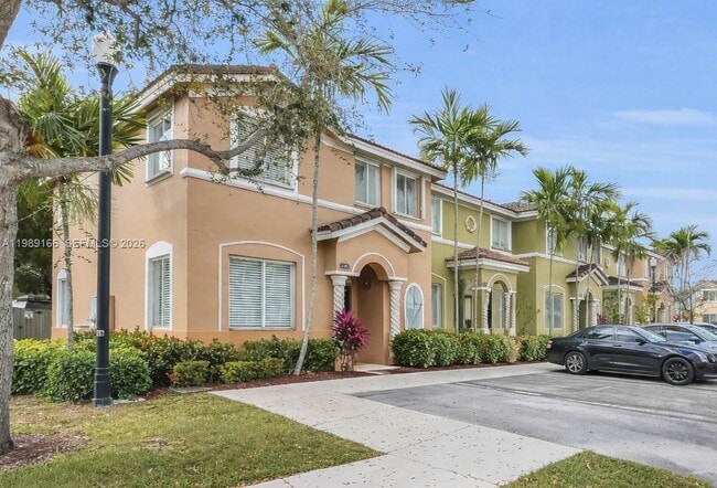 Building Photo - 2342 SE 10th St