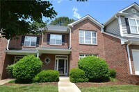 Building Photo - 1507 Poets Glade Dr