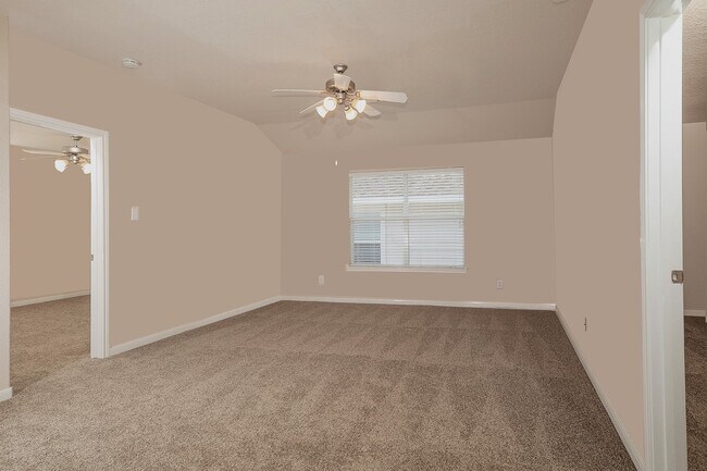 Building Photo - 47 N Spinning Wheel Cir