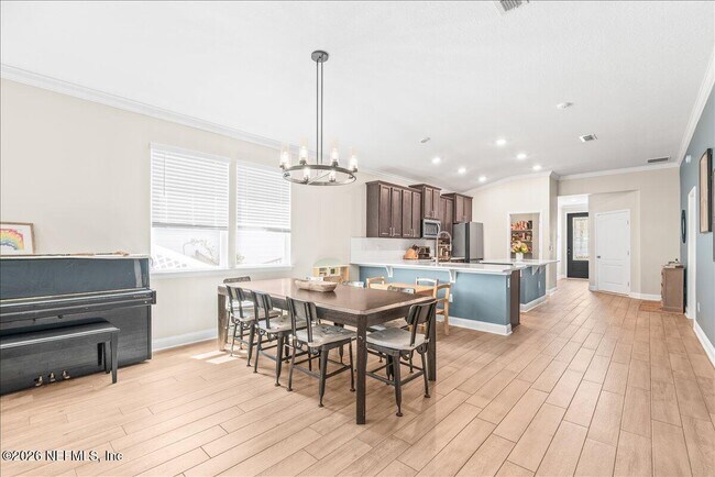 Building Photo - 162 Creekmore Dr