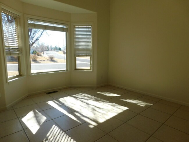 Building Photo - Spacious Home in N Grand Junction