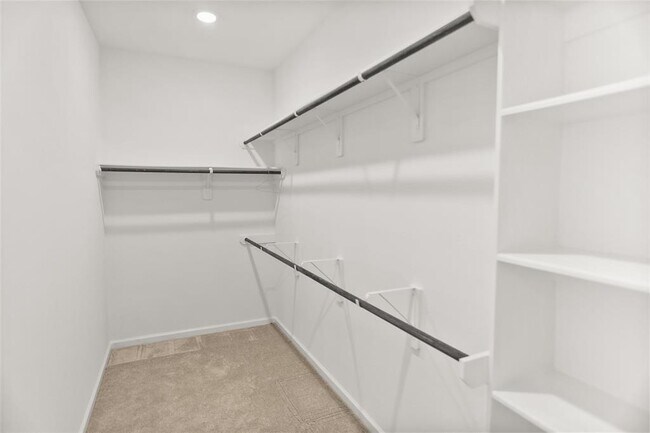 Building Photo - 28806 Bobcat Run Dr
