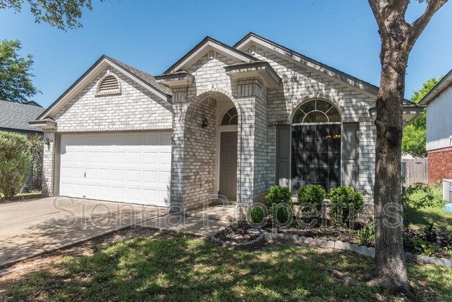 Building Photo - 909 House Creek Dr