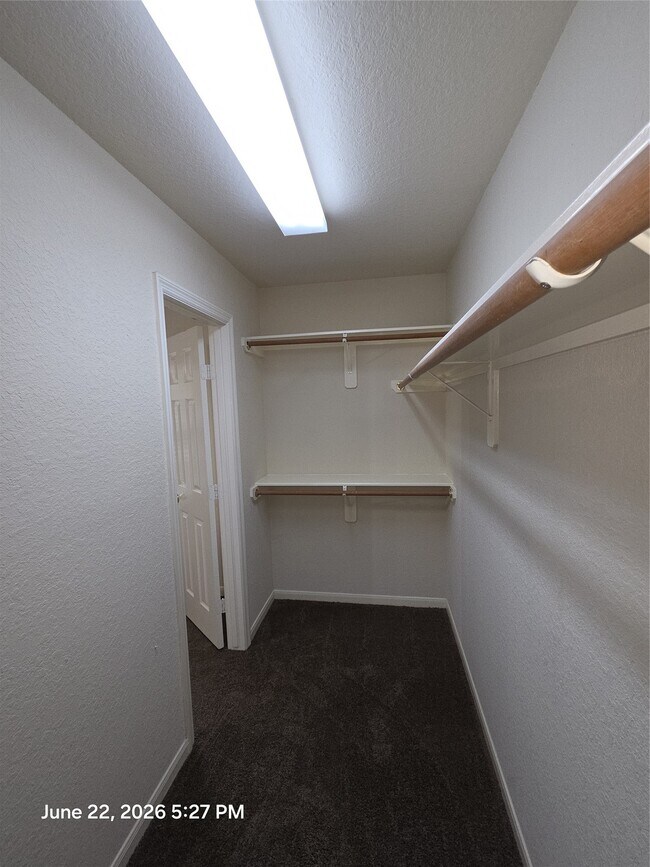 Building Photo - 17711 Barton Point Ln