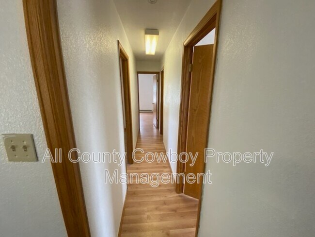 Building Photo - 1557 W Jefferson St