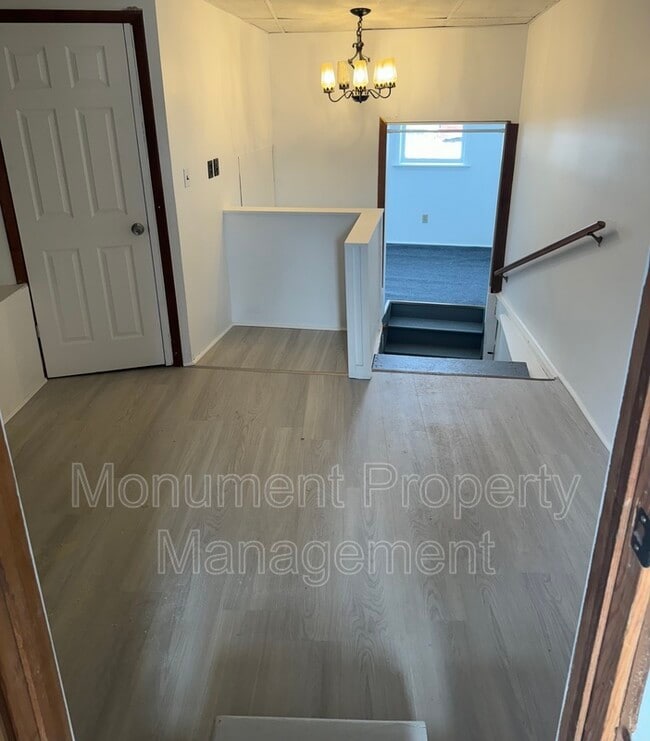 Building Photo - 6 E Church St