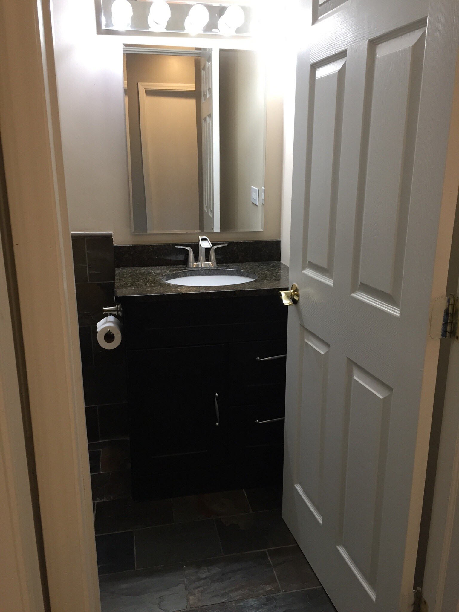 Main bathroom - 400 74th St