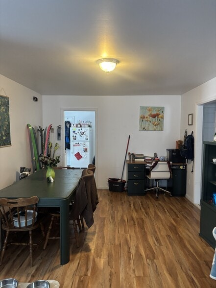 Building Photo - 201 S Prospect St