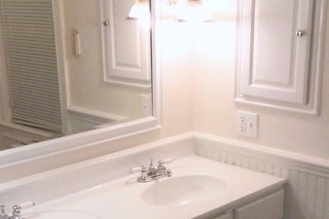 Main Bath Vanity - 220 Oak St