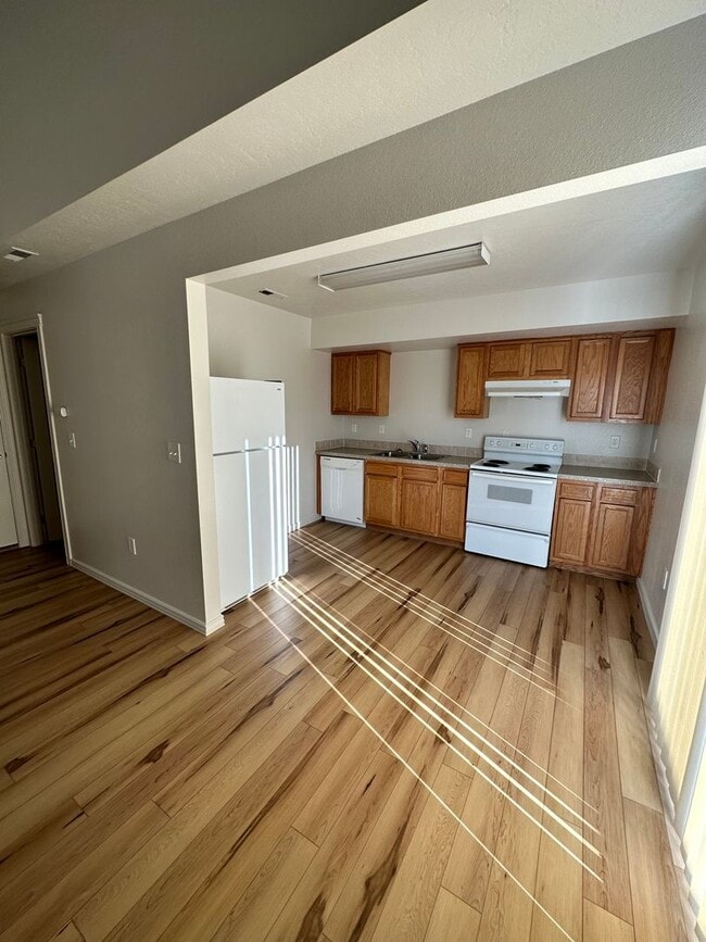 Building Photo - 3915 Washington Ave