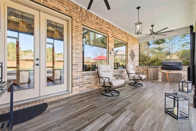 Building Photo - 183 Wade Pointe Dr