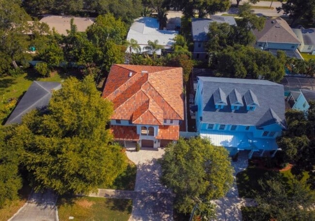 Building Photo - 3915 W Kensington Ave