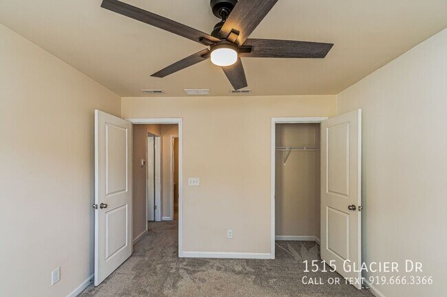 Building Photo - 1515 Glacier Dr