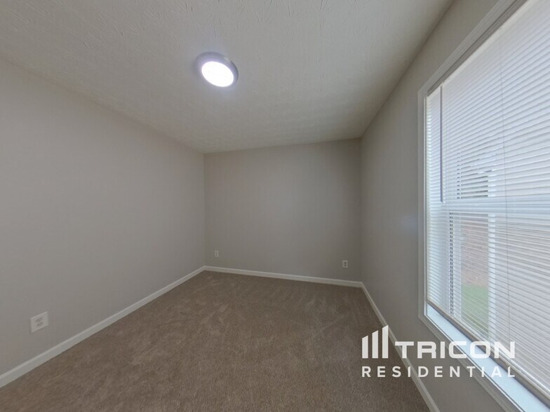 Building Photo - 1542 Alcovy Falls Dr SE