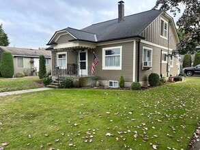 Building Photo - Three Bedroom House for Rent With a Garage in Lynden