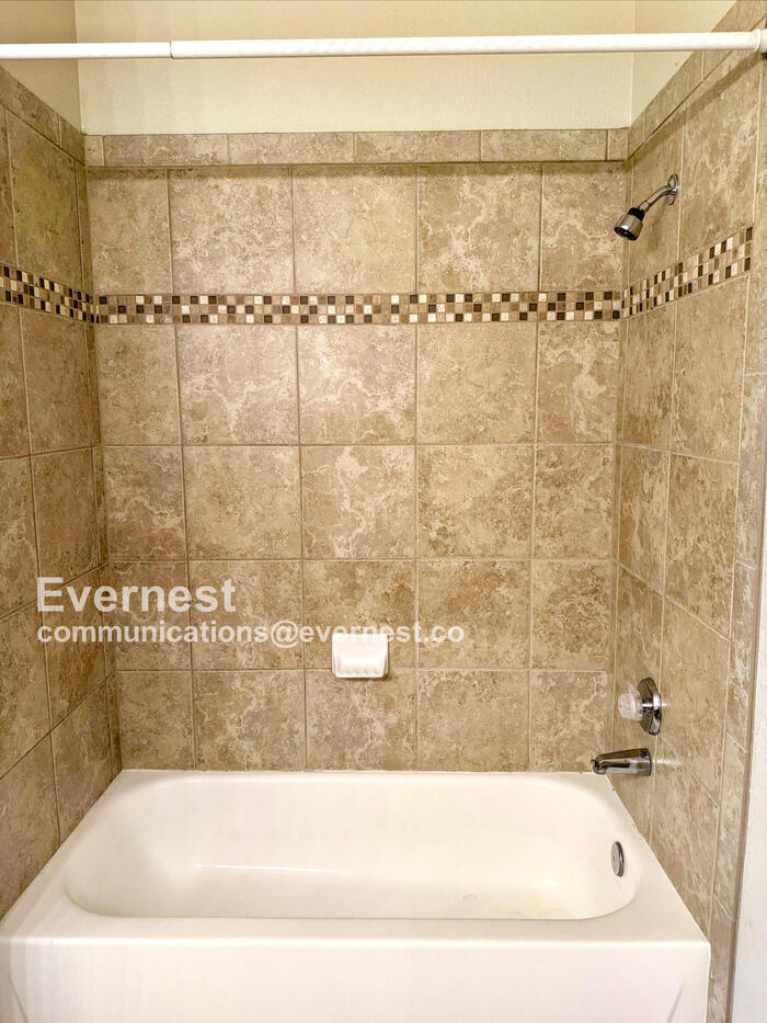 Building Photo - 7050 E Sunrise Dr