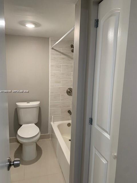 Building Photo - 9470 Live Oak Pl