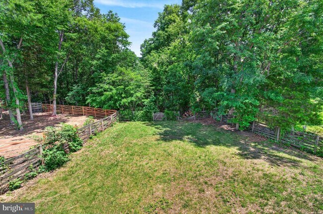 Building Photo - 25670 S Village Dr