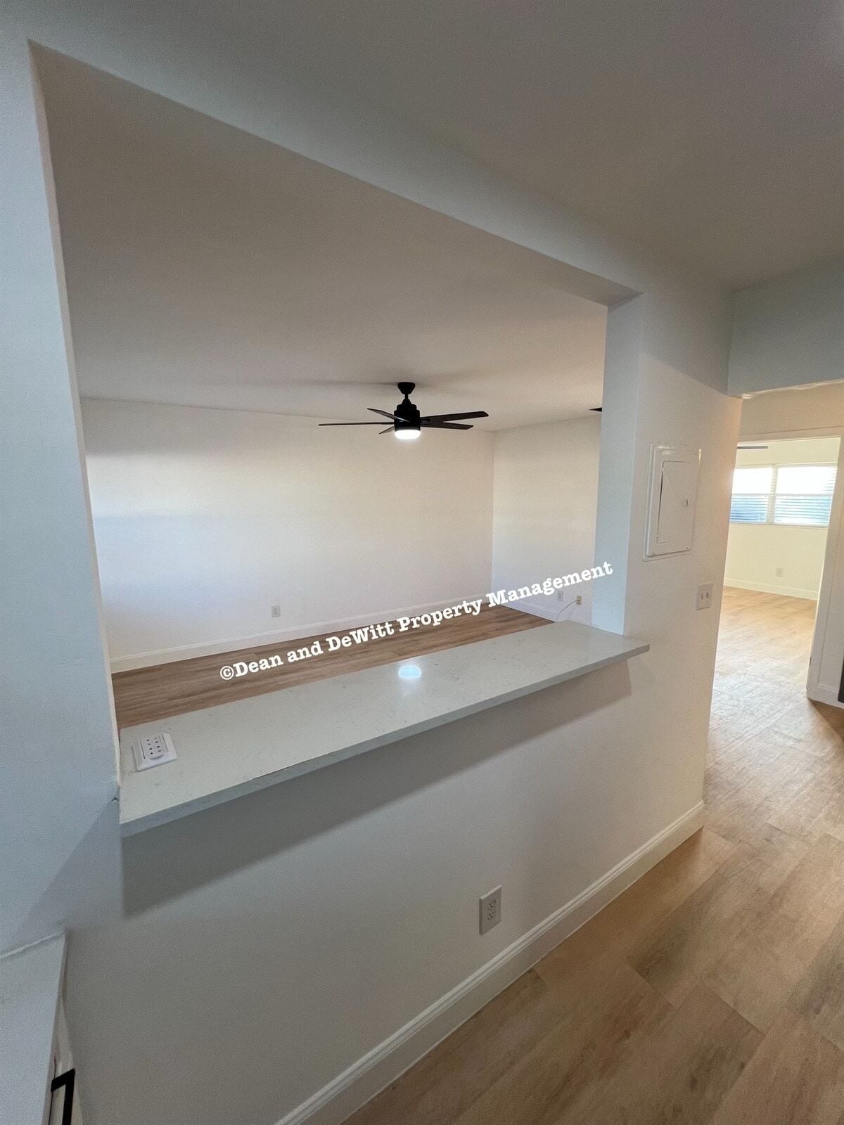 Building Photo - 2 Bed/1 Bath - Unit 8