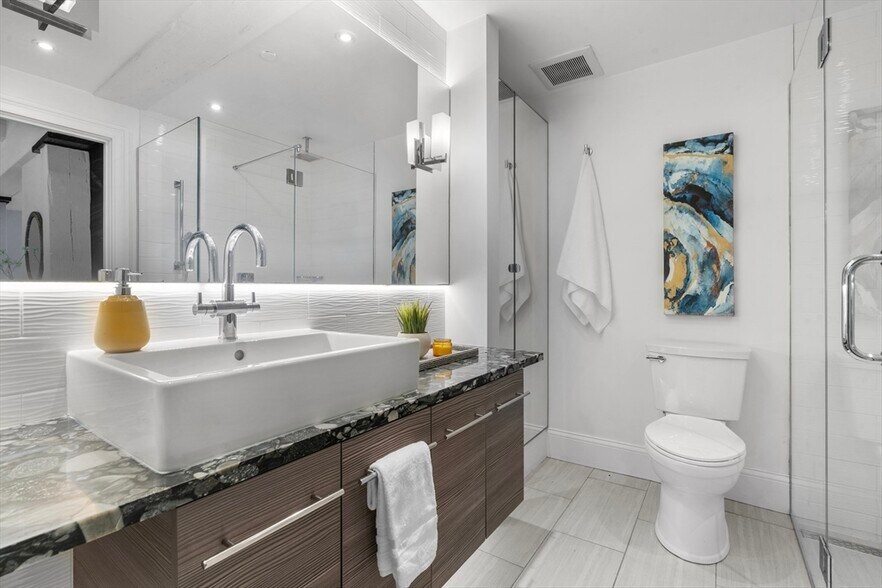 Building Photo - 90 Wareham St