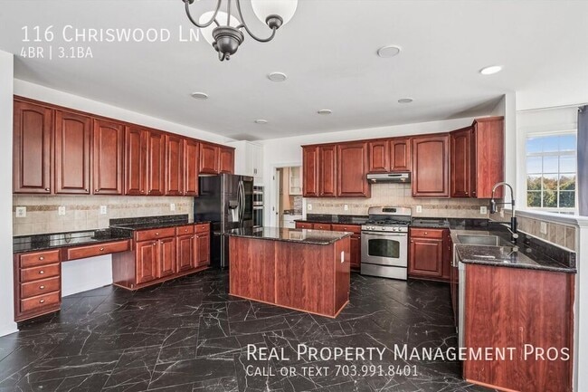 Building Photo - 116 Chriswood Ln