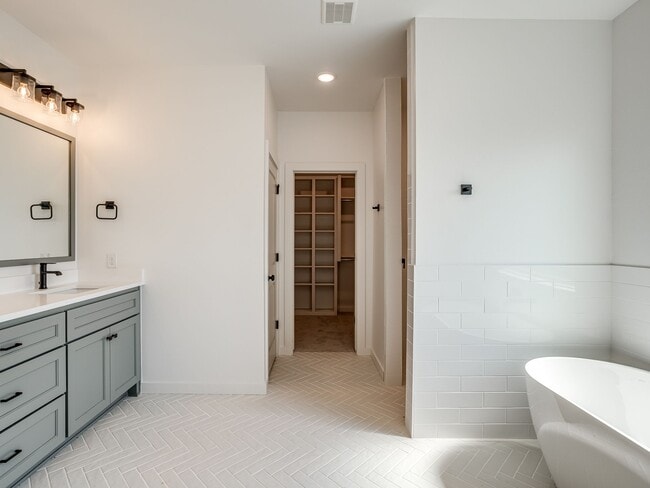 Building Photo - 9309 NW 145th Ct