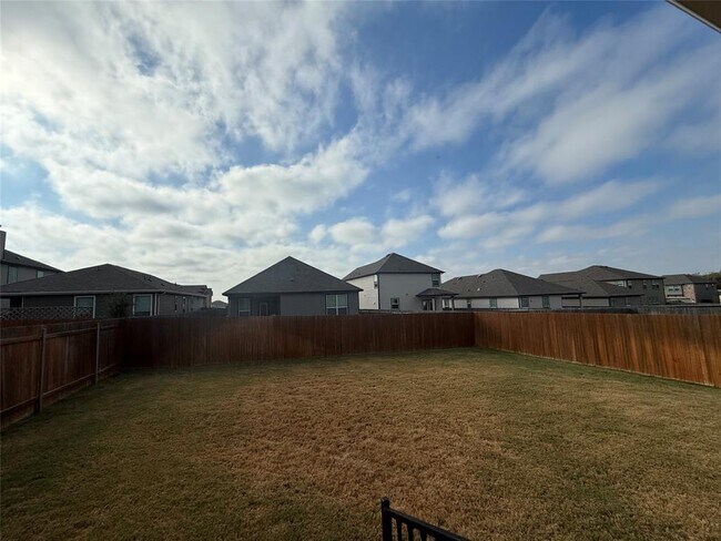 Building Photo - 216 Bougainvillea Lp