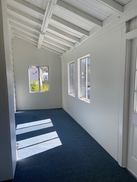 Storage - 2104 Castro St