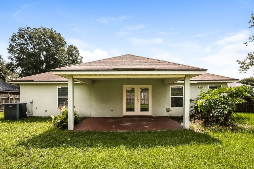 Building Photo - 14276 Sea Eagle Dr
