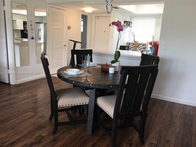 Building Photo - 1250 Atlantic Shores Blvd