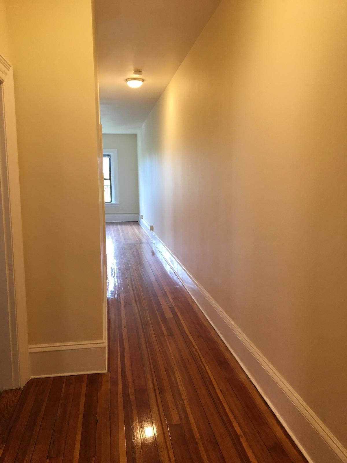 Building Photo - 1463 Beacon St