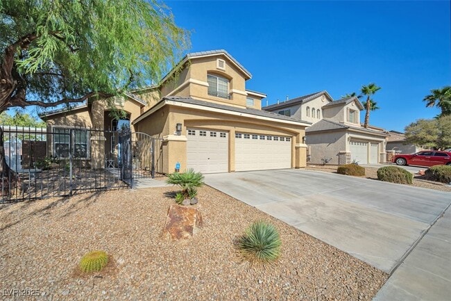 Building Photo - 1740 Flores Ln