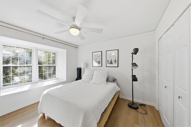 Building Photo - 133 Woodmere Square NW