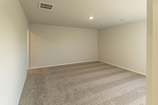 Building Photo - Charming 3 Bedroom / 2 Bathroom Home in Perkins!