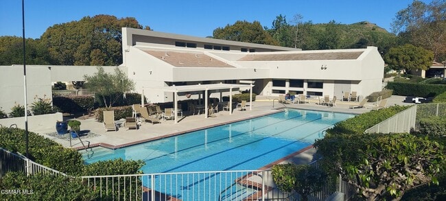 Building Photo - 6050 Gitana Ave