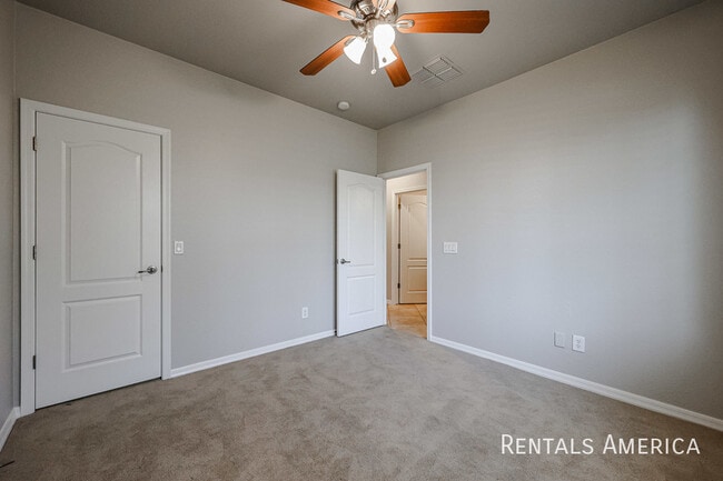 Building Photo - 3173 E Canyon Way