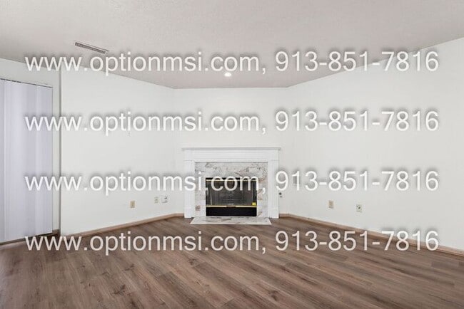 Building Photo - 3-bedroom townhouse now available in Belton!