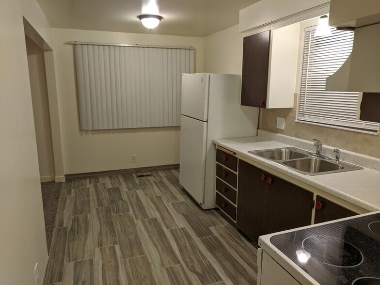 Building Photo - 3186 S 4000 W