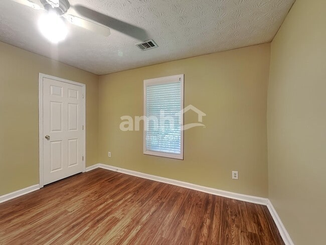 Building Photo - 3442 Kittery Dr