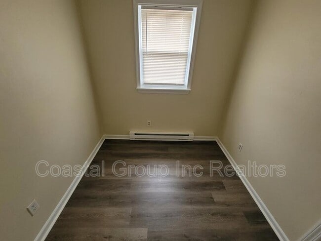 Building Photo - 1438 Kingston Ave