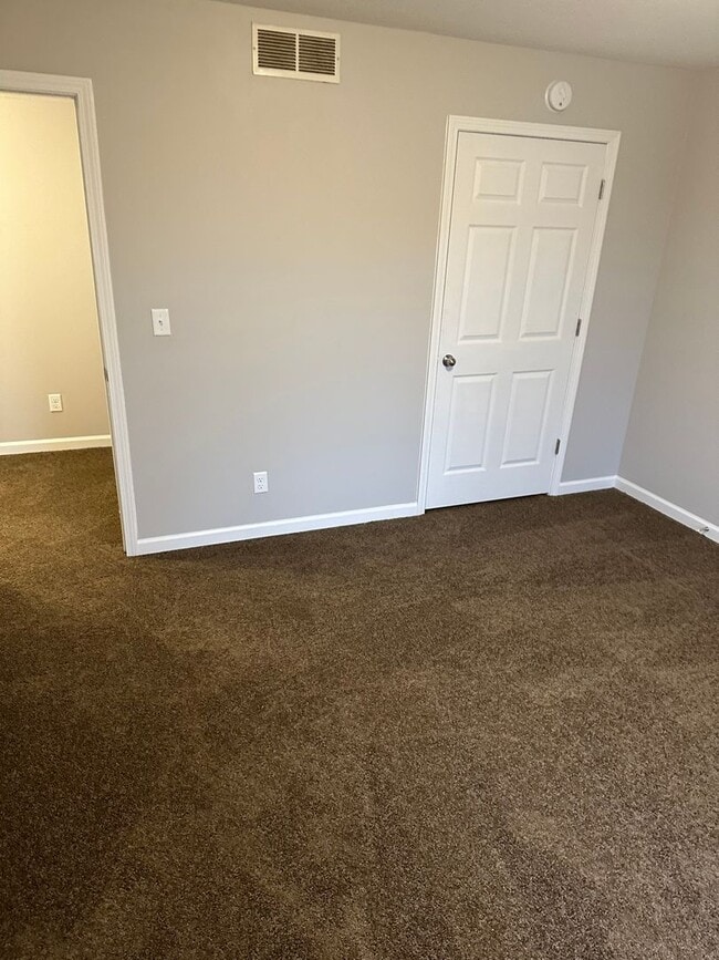 Building Photo - 3991 S Cramer Cir